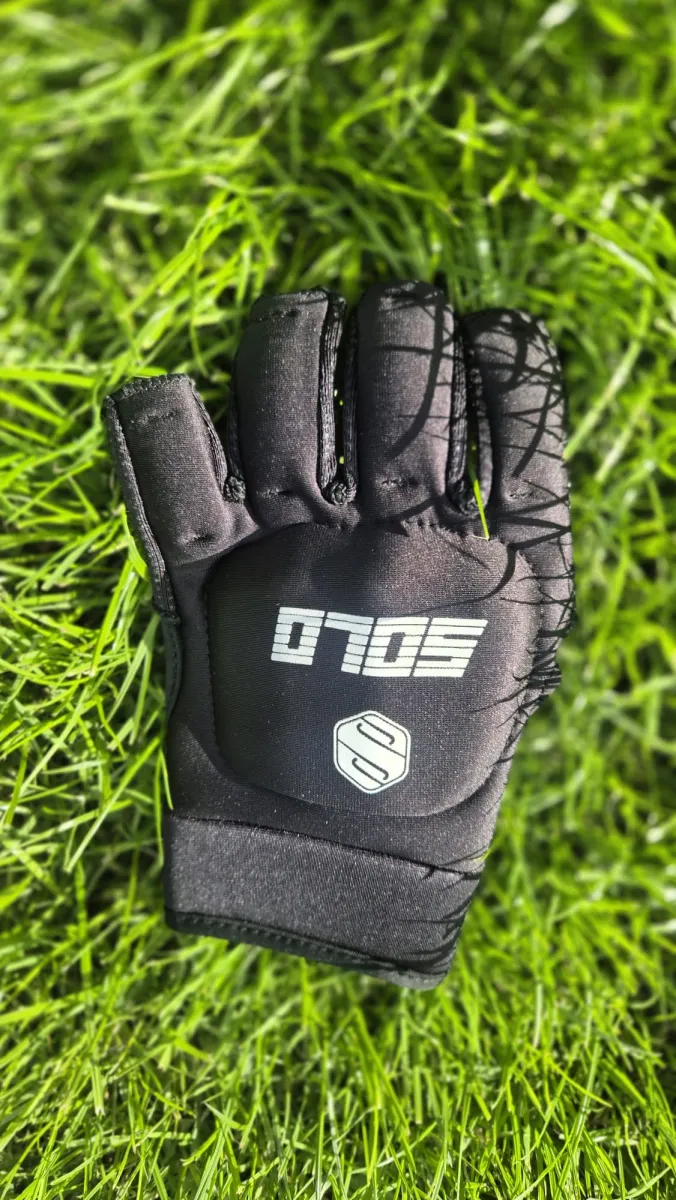 Solo hockeyhandschoen