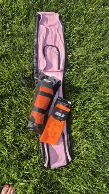Solo hockeytas + scheenbeschermers & sokken