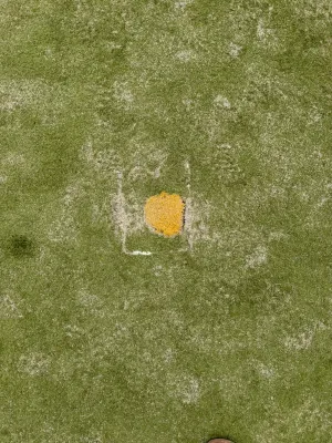 Strafbalstip veld 1 - overkant